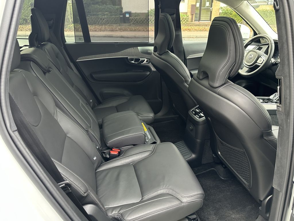 Volvo XC90 2025