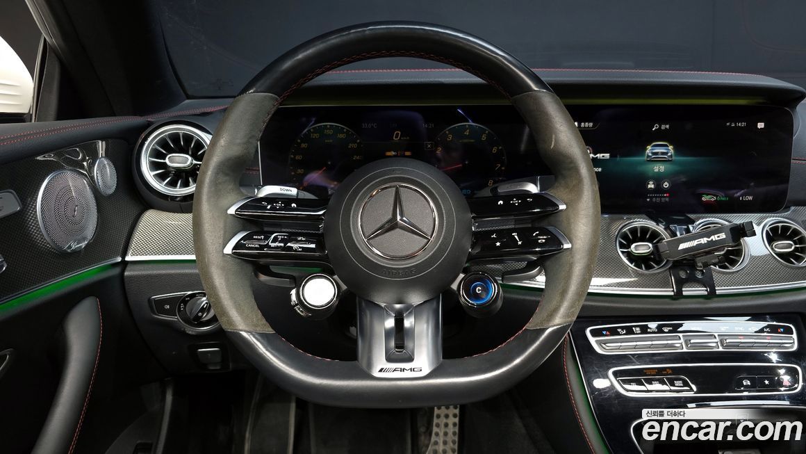 Mercedes-Benz E-Class 2021