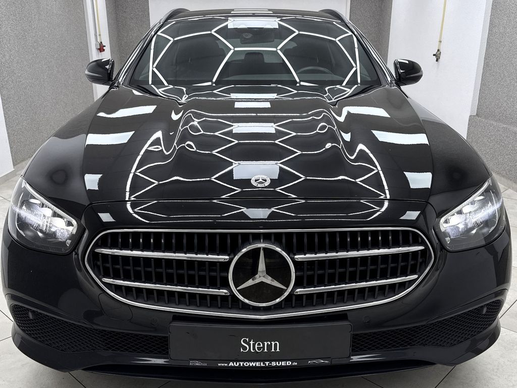 Mercedes-Benz E 300 2022