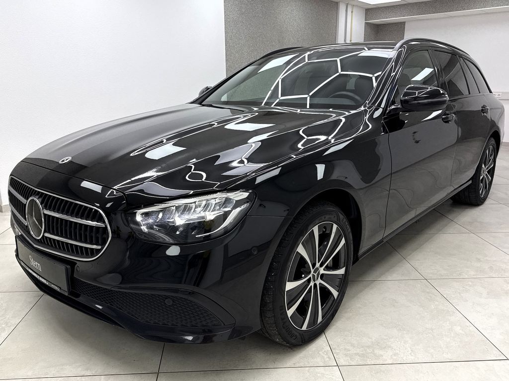Mercedes-Benz E 300 2022
