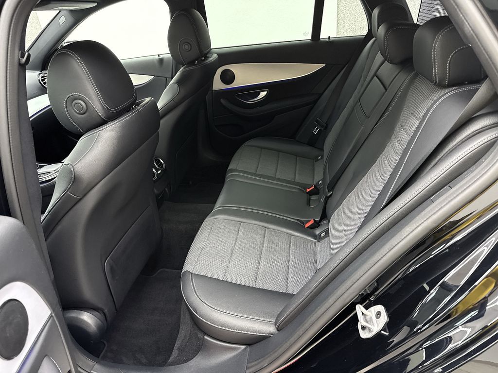 Mercedes-Benz E 300 2022