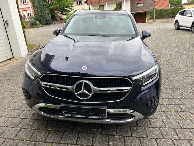 Mercedes-Benz GLC 300 2023