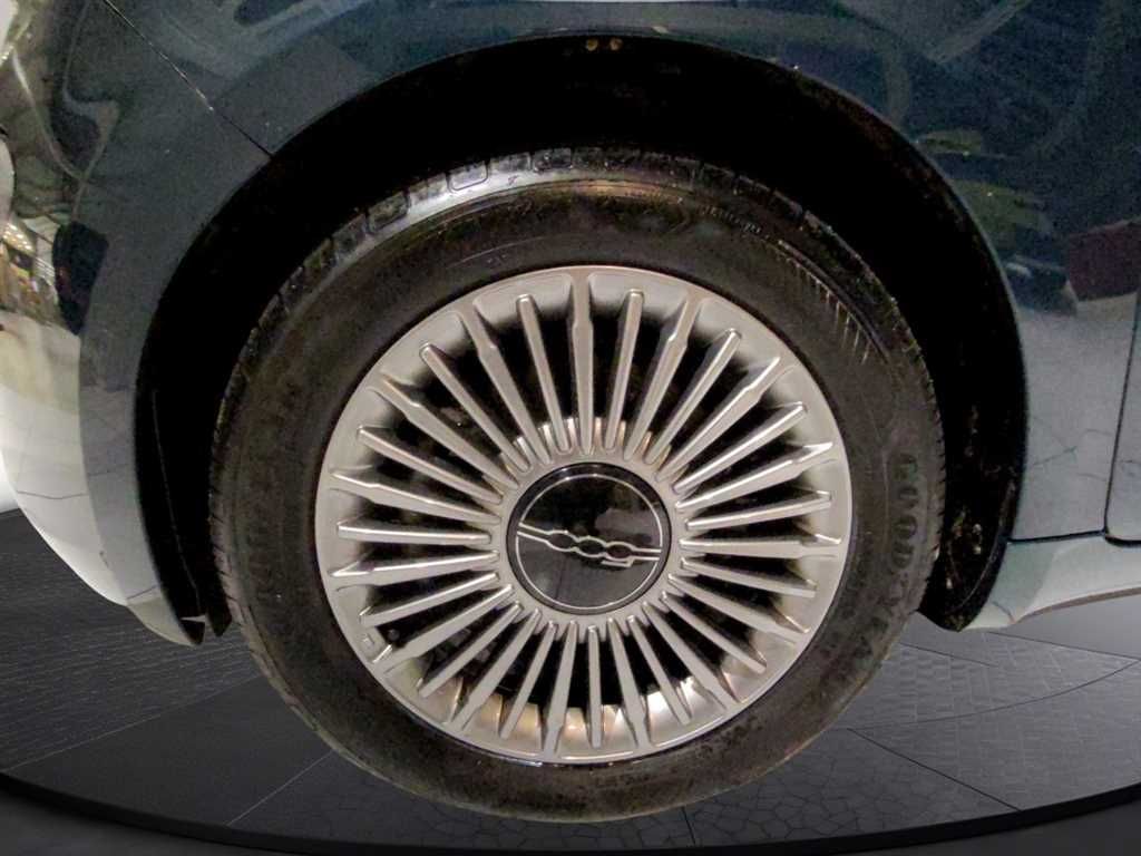 Fiat 500 2023