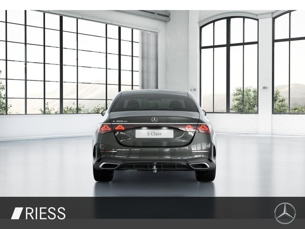 Mercedes-Benz E 300 2025
