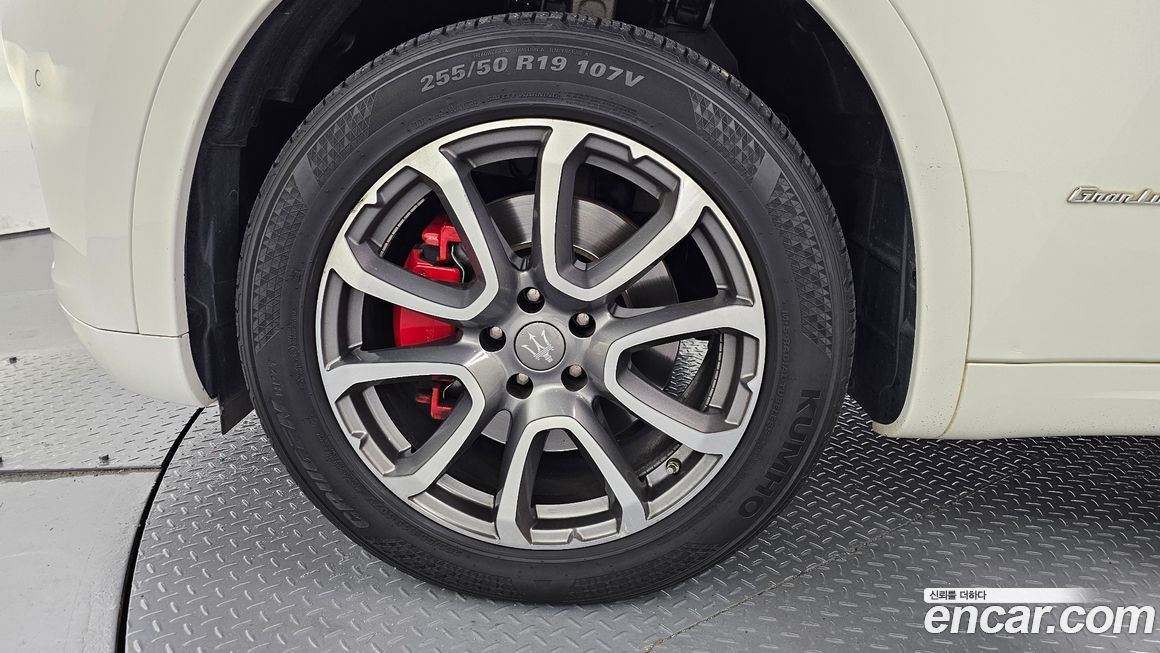 Maserati Levante 2019