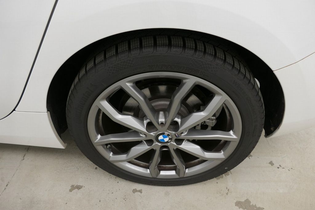 BMW 120 2024