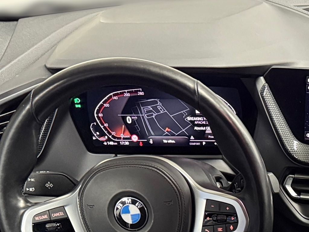 BMW 120 2022