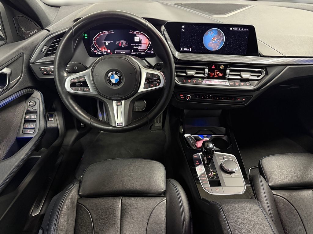 BMW 120 2022