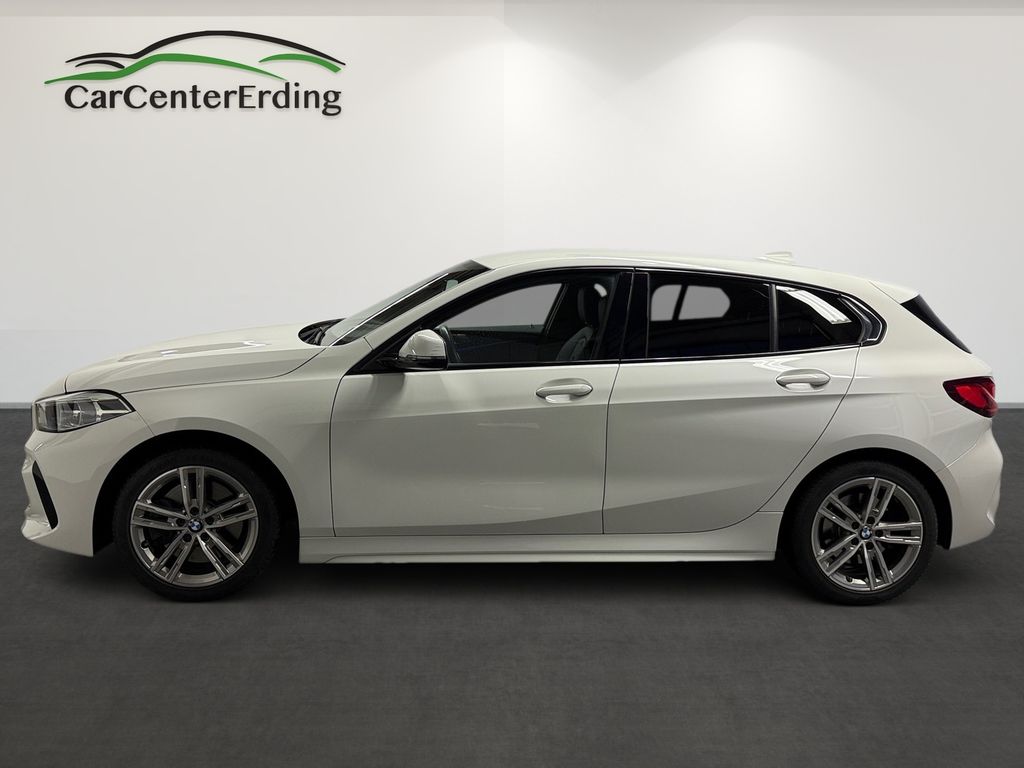 BMW 120 2022