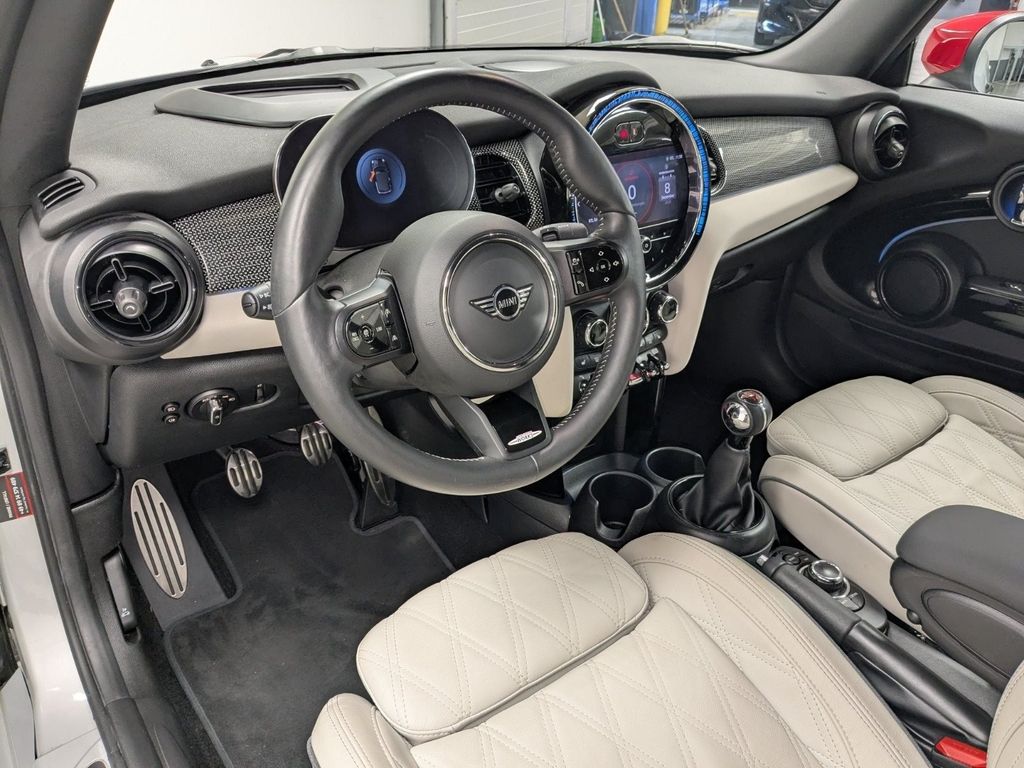 MINI Cooper Cabrio 2021