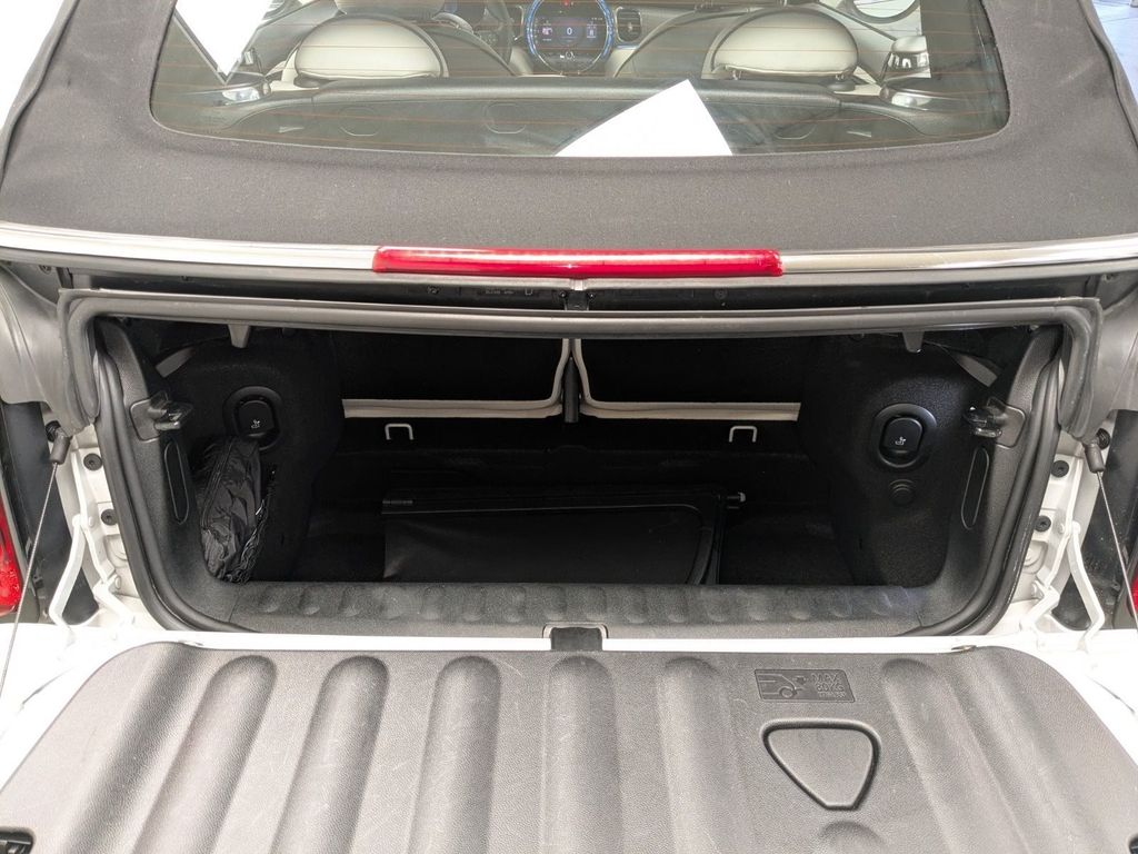 MINI Cooper Cabrio 2021