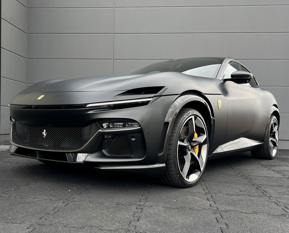 Ferrari Purosangue 2024