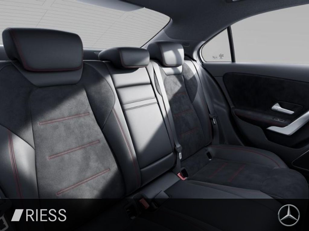 Mercedes-Benz A 220 2024