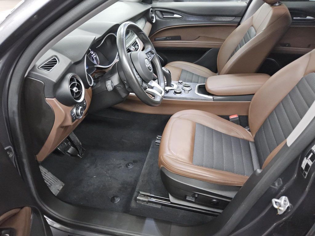 Alfa Romeo Stelvio 2020