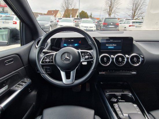 Mercedes-Benz B 200 2020