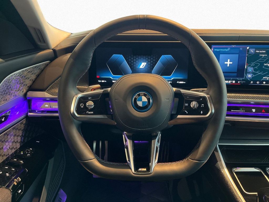 BMW i7 2024