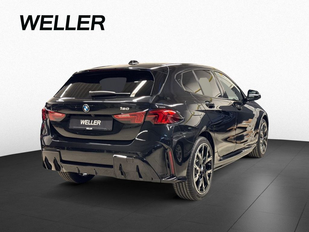 BMW 120