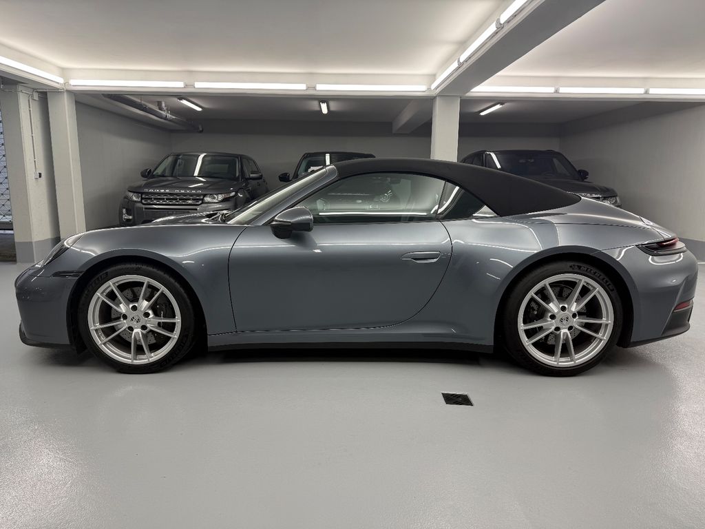 Porsche 992 2025