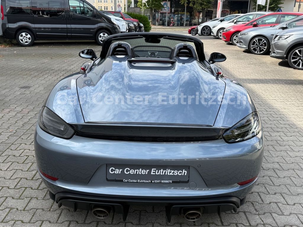 Porsche Boxster 2024