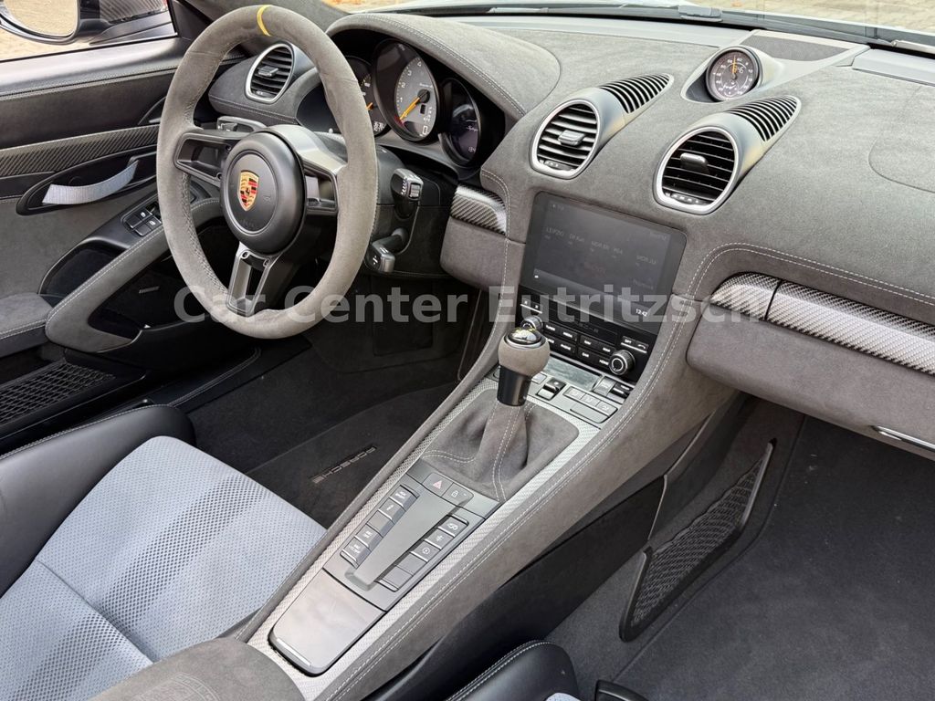 Porsche Boxster 2024