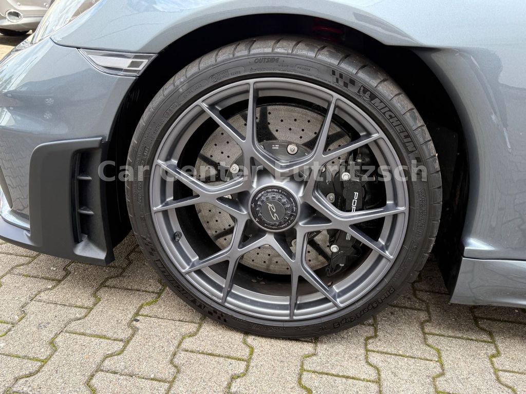 Porsche Boxster 2024