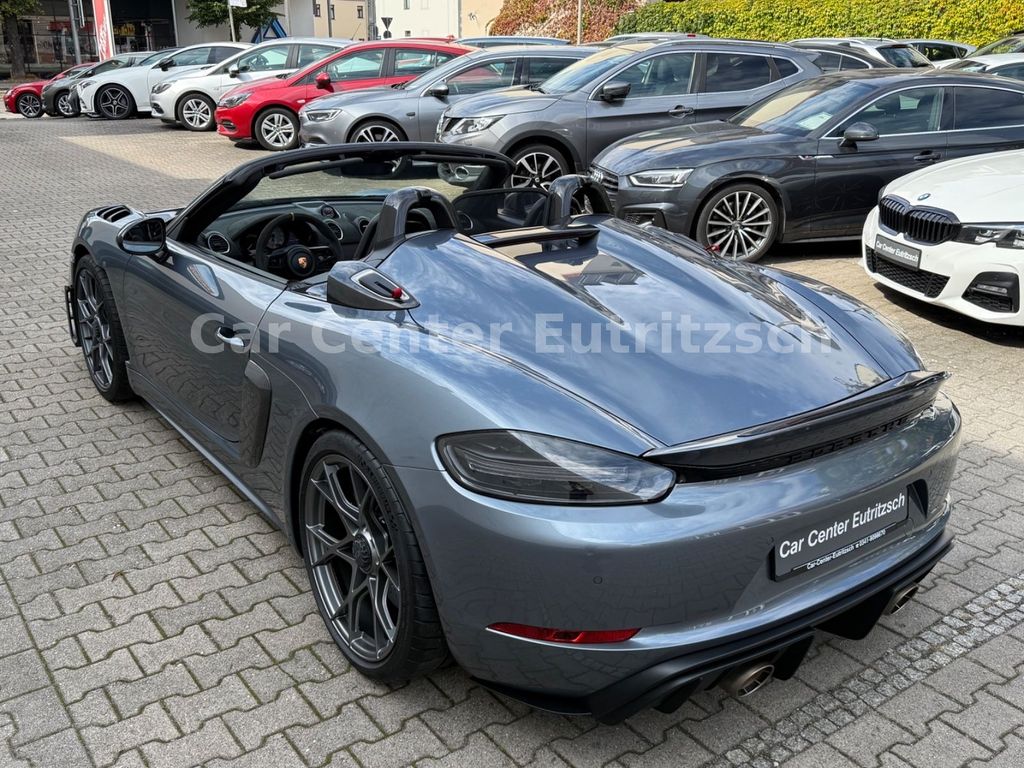 Porsche Boxster 2024