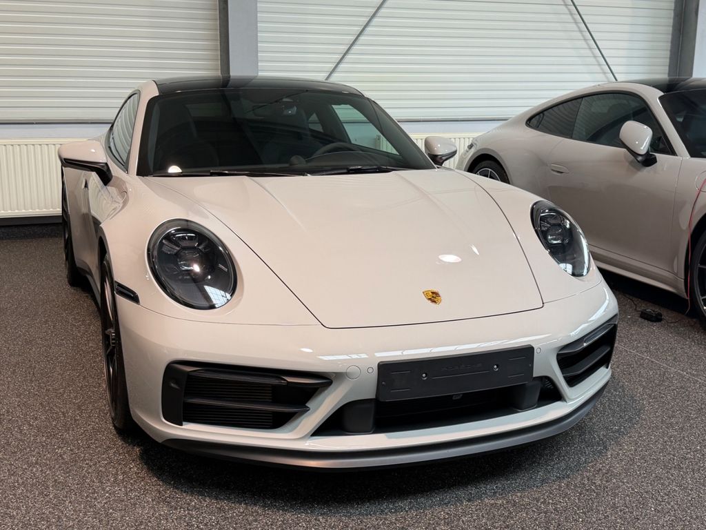 Porsche 992 2024