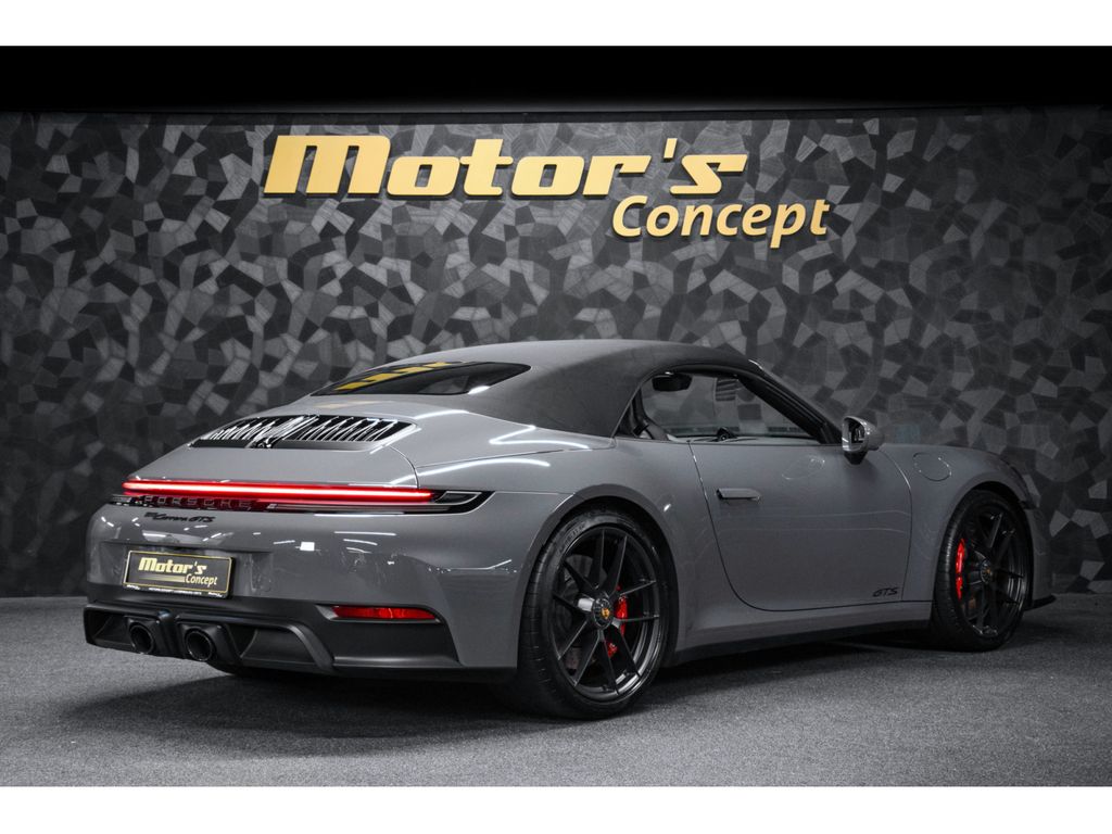 Porsche 992 2025