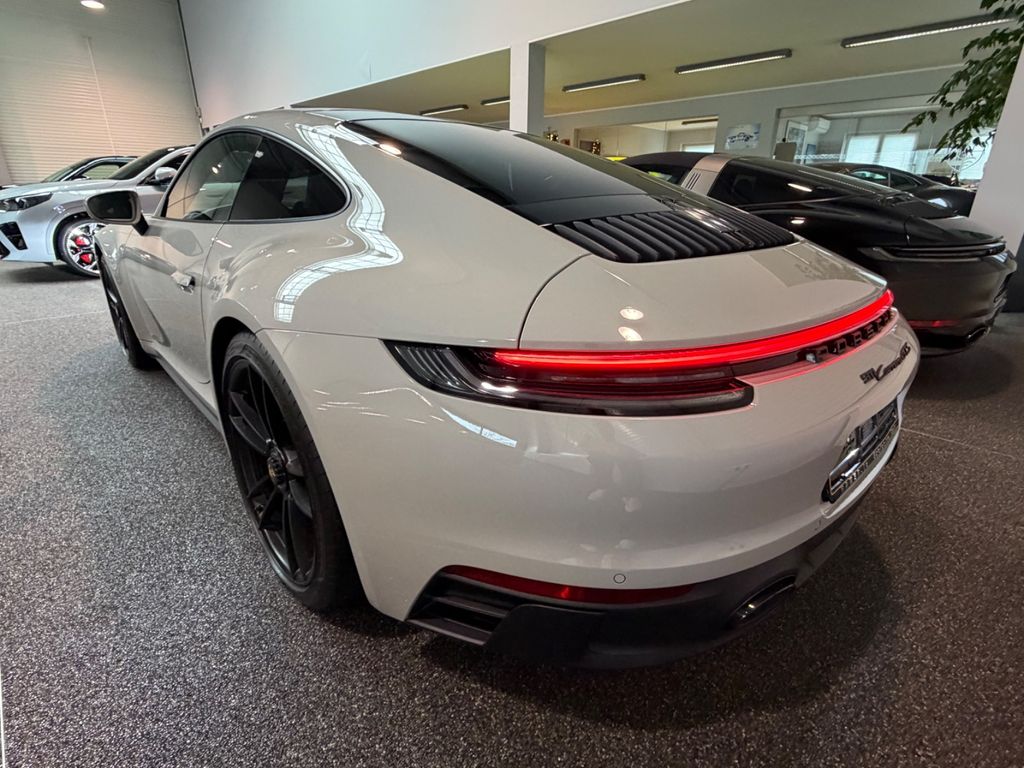 Porsche 992 2024