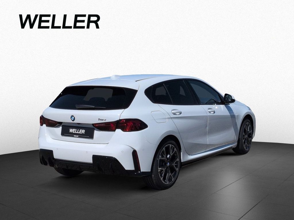 BMW 118 2025