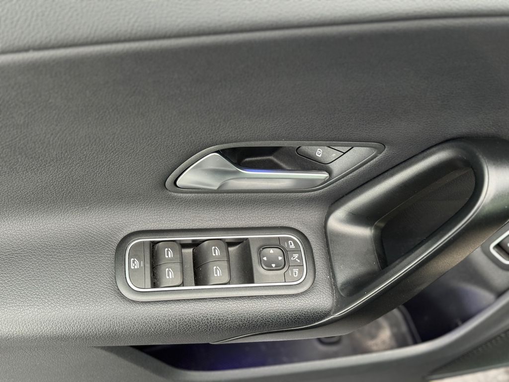 Mercedes-Benz CLA 250 2023