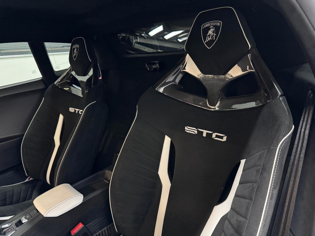 Lamborghini Huracán 2022