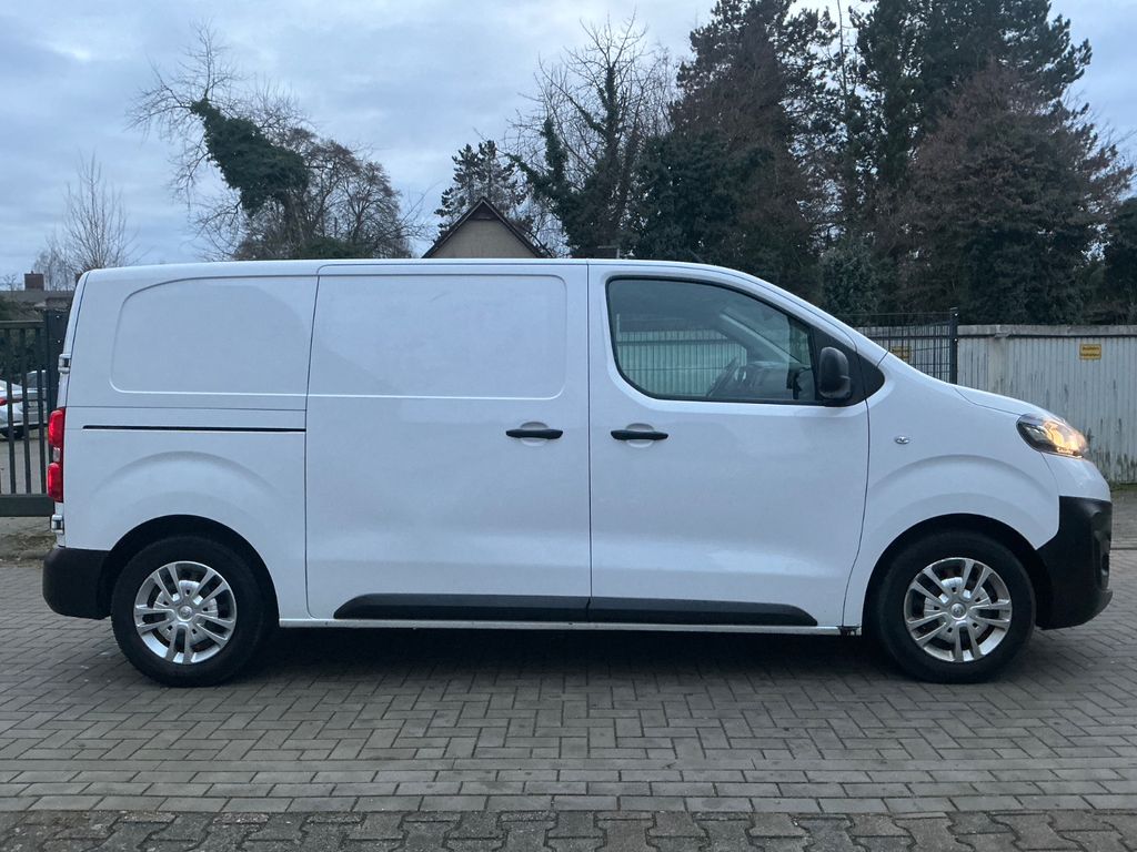 Opel Vivaro 2022