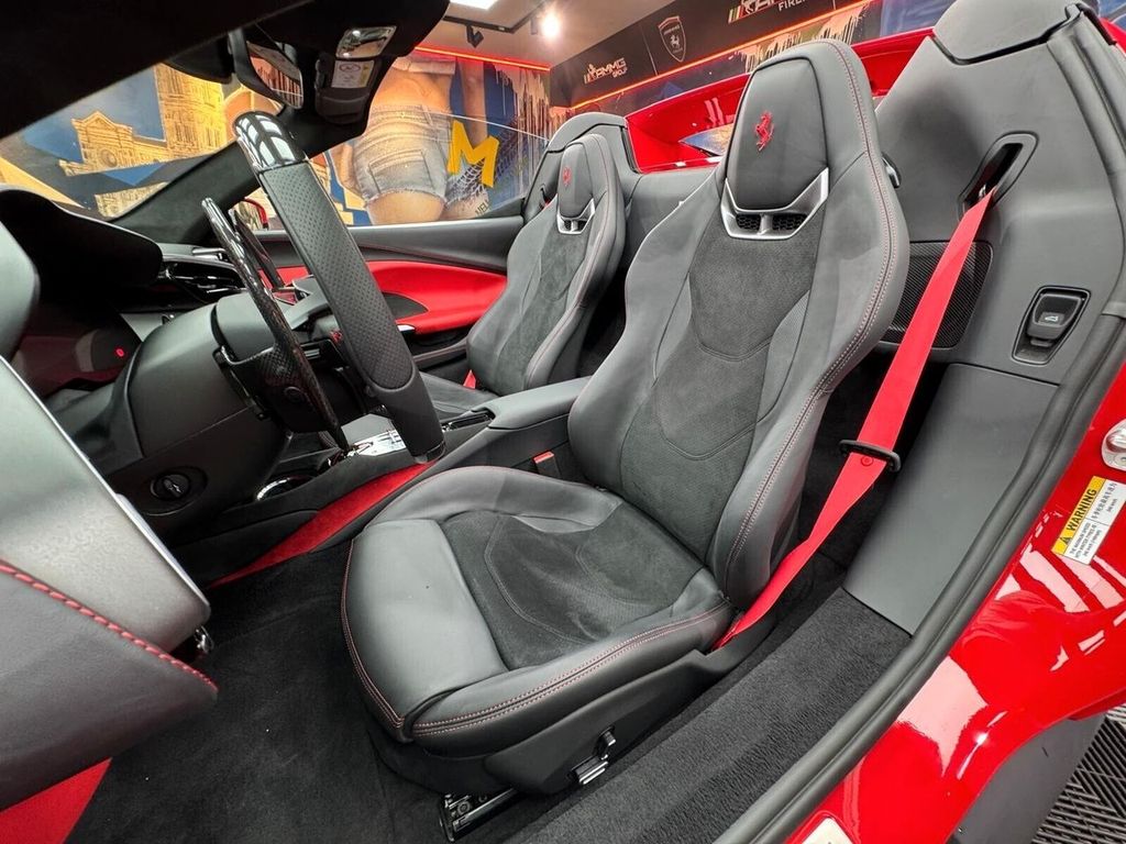 Ferrari 296 GTS 2025