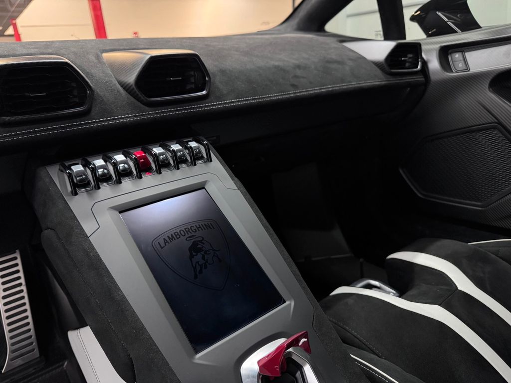 Lamborghini Huracán 2022