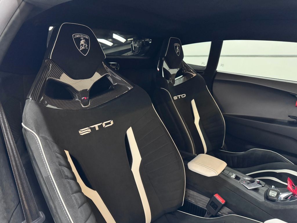 Lamborghini Huracán 2022