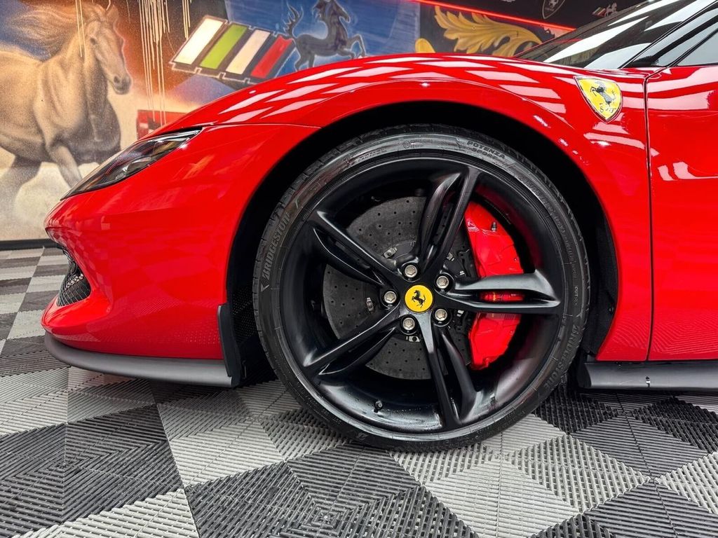 Ferrari 296 GTS 2025