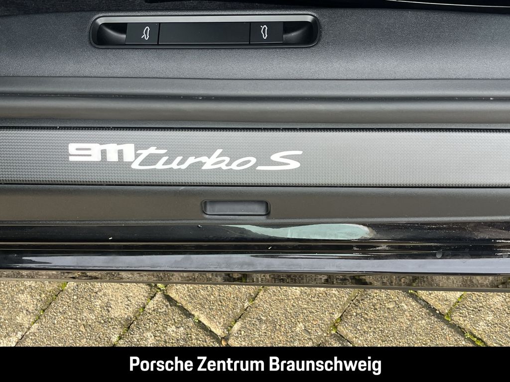 Porsche 992 2024