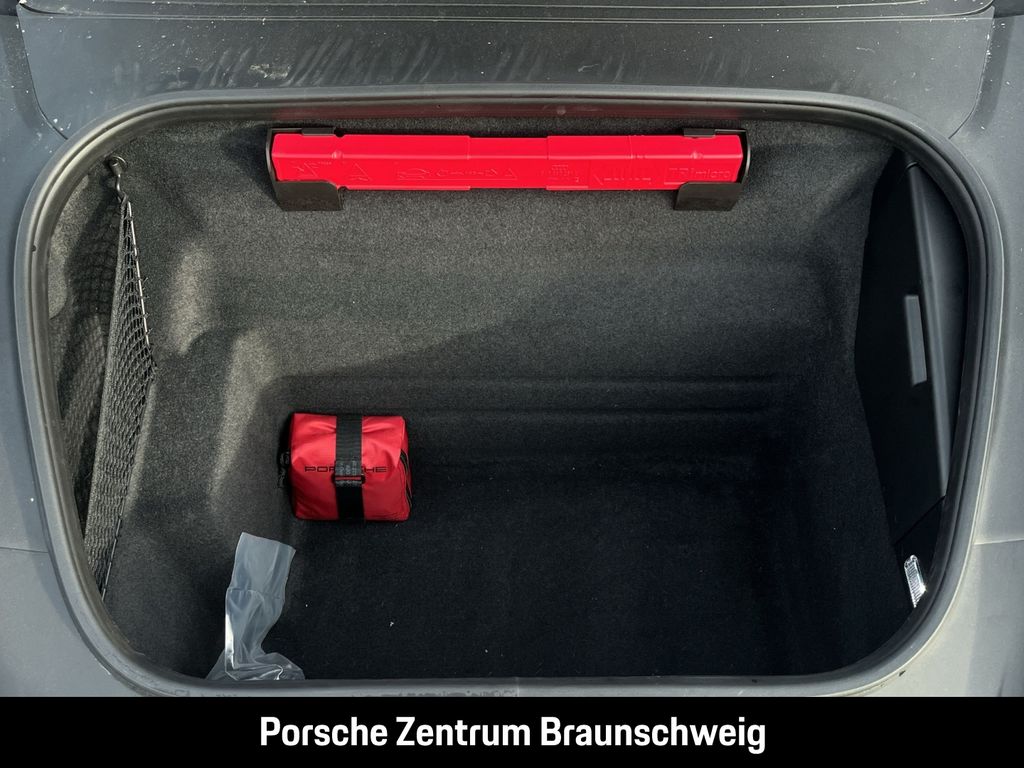 Porsche 992 2024