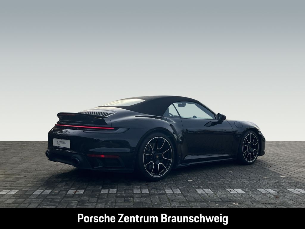 Porsche 992 2024