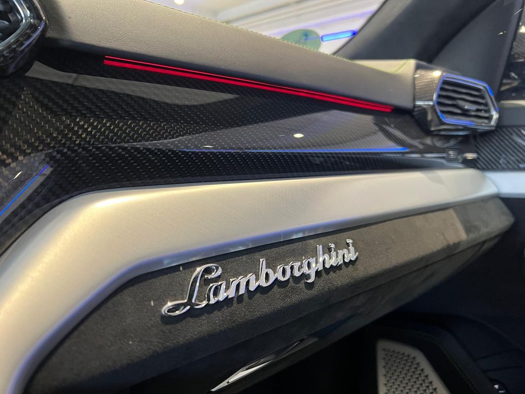 Lamborghini Urus 2020