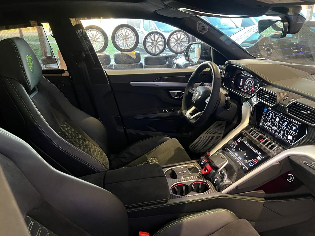 Lamborghini Urus 2020