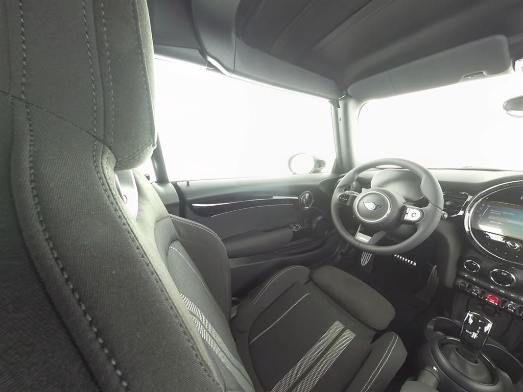 MINI Cooper Cabrio 2023