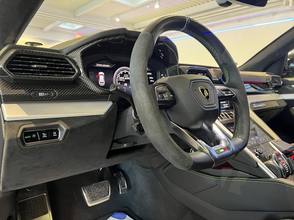 Lamborghini Urus 2020