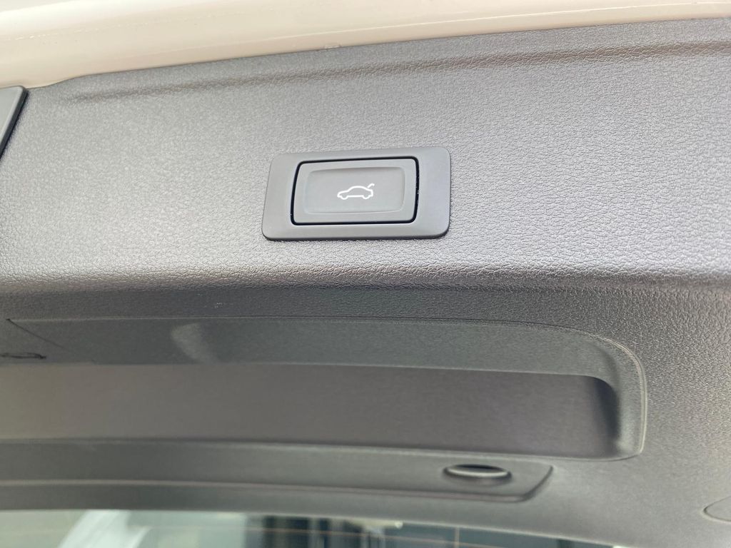 Audi A4 2023