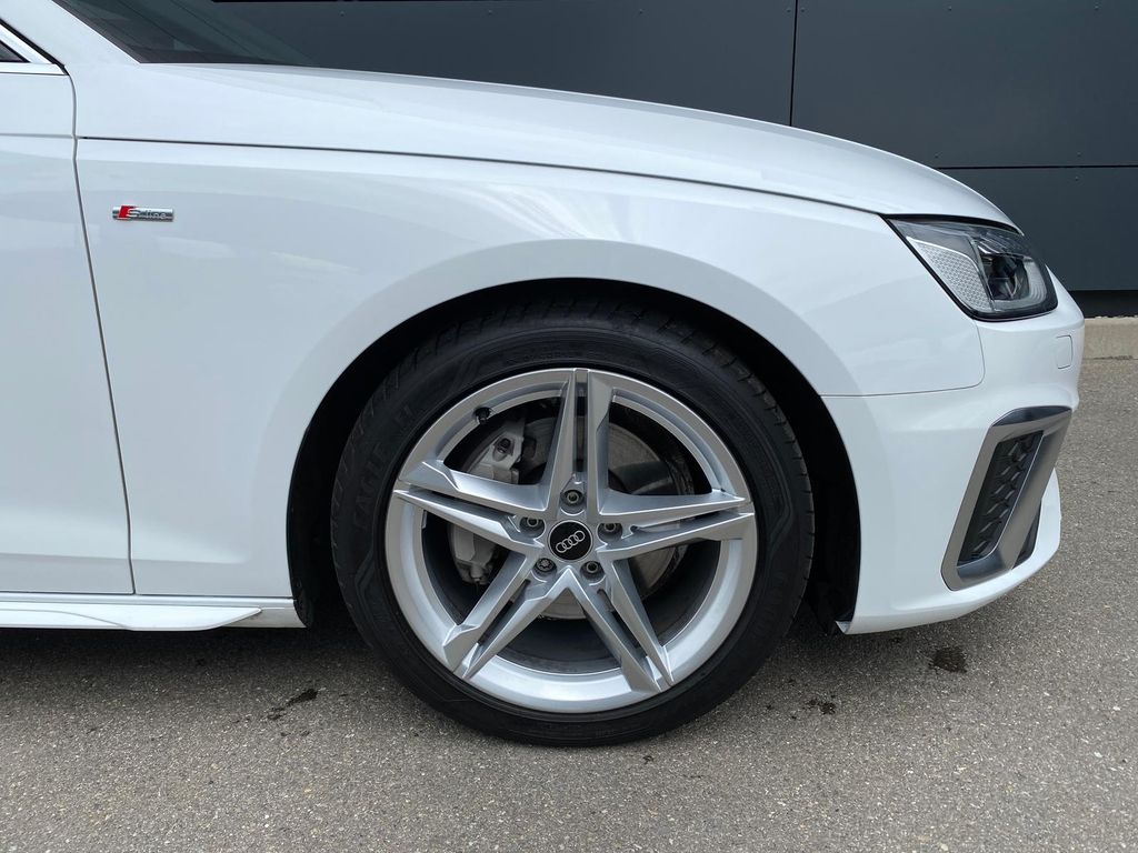 Audi A4 2023