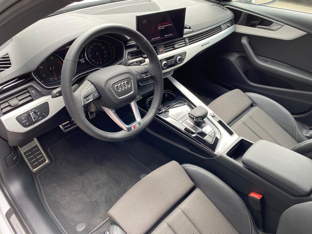Audi A4 2023
