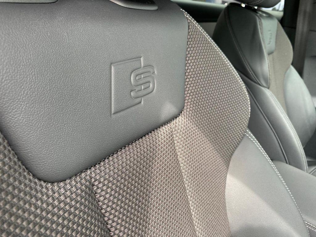 Audi A4 2023