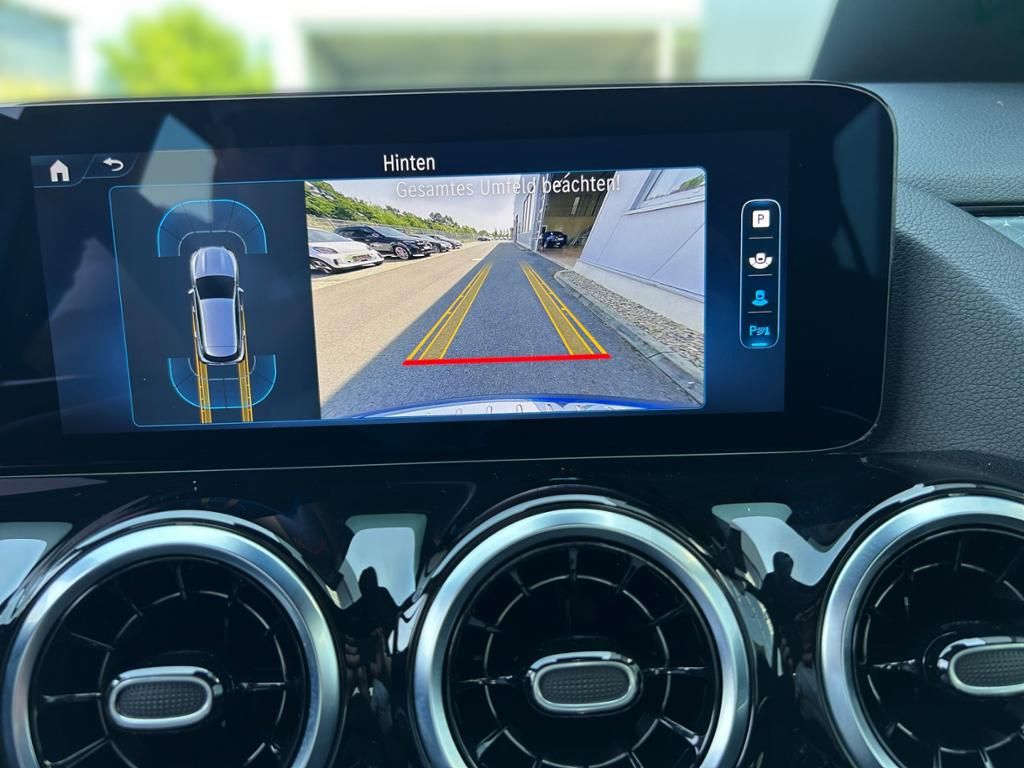 Mercedes-Benz GLA 220 2024