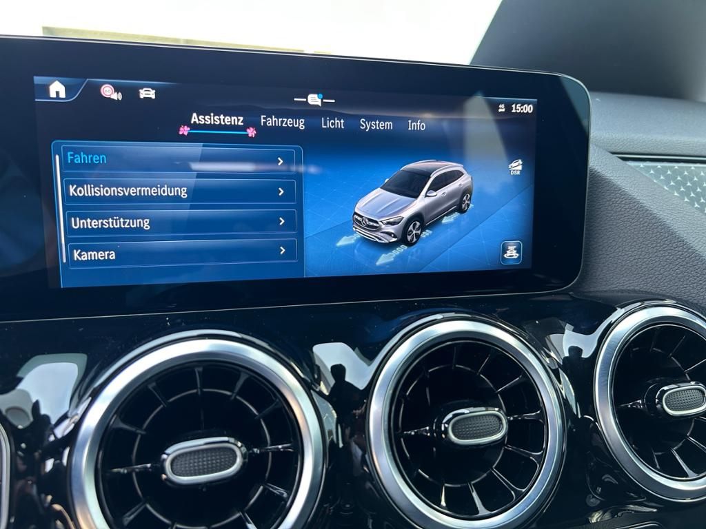 Mercedes-Benz GLA 220 2024
